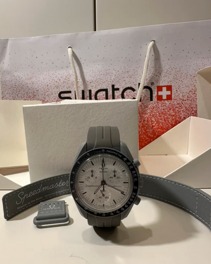 MOONSWATCH MISSION TO MOONPHASE 1965 - SWATCH X OMEGA BIOCERAMIC